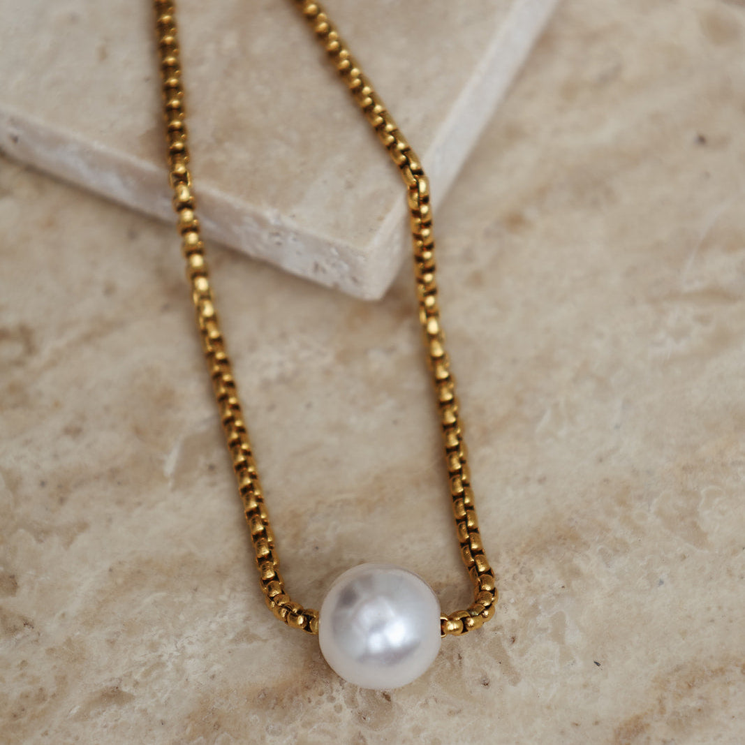 Vivienne Pearl Bracelet