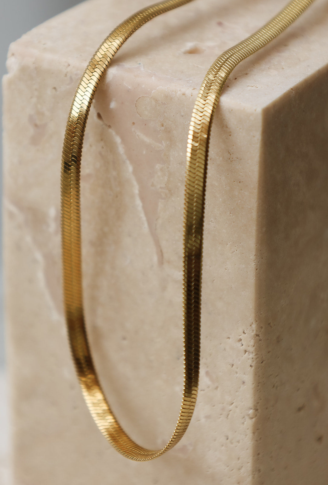 Noa Herringbone Necklace